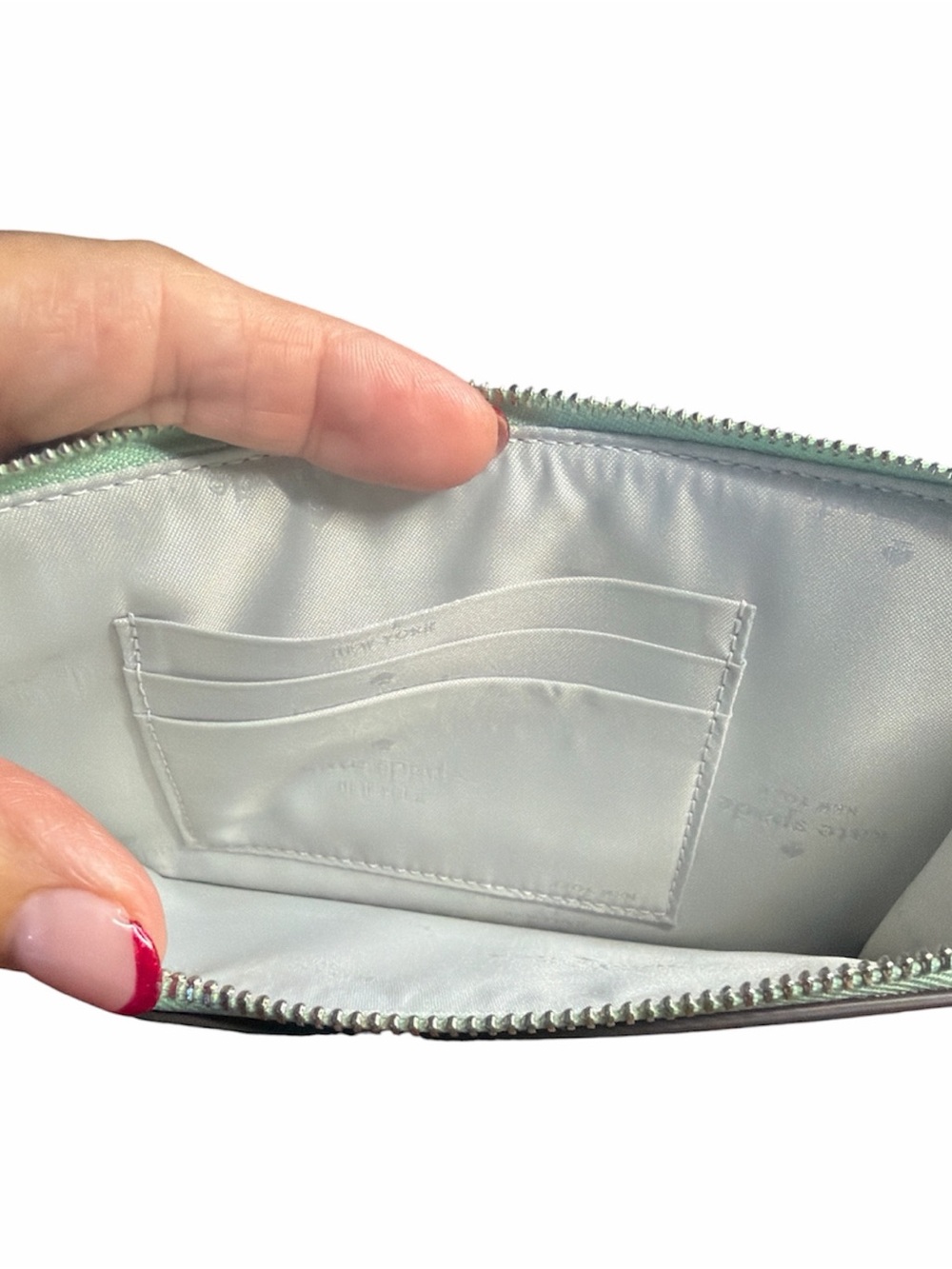kate spade Metallic Mint Wristlet Clutch in Pale Green-Silver NWOT - Picture 5 of 5